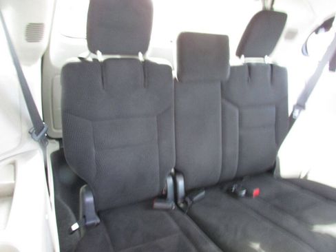 Used 2015 Dodge Grand Caravan SXT FWD image 27