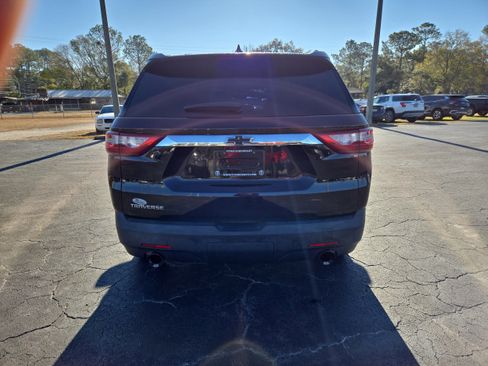 Used 2018 Chevrolet Traverse LS image 5