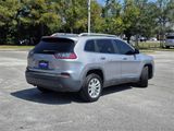 Used 2019 Jeep Cherokee Latitude w/ Popular Appearance Group image 5