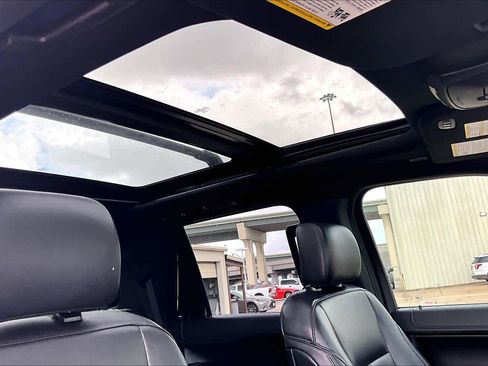 Used 2020 Ford Expedition XLT w/ Equipment Group 202A image 14