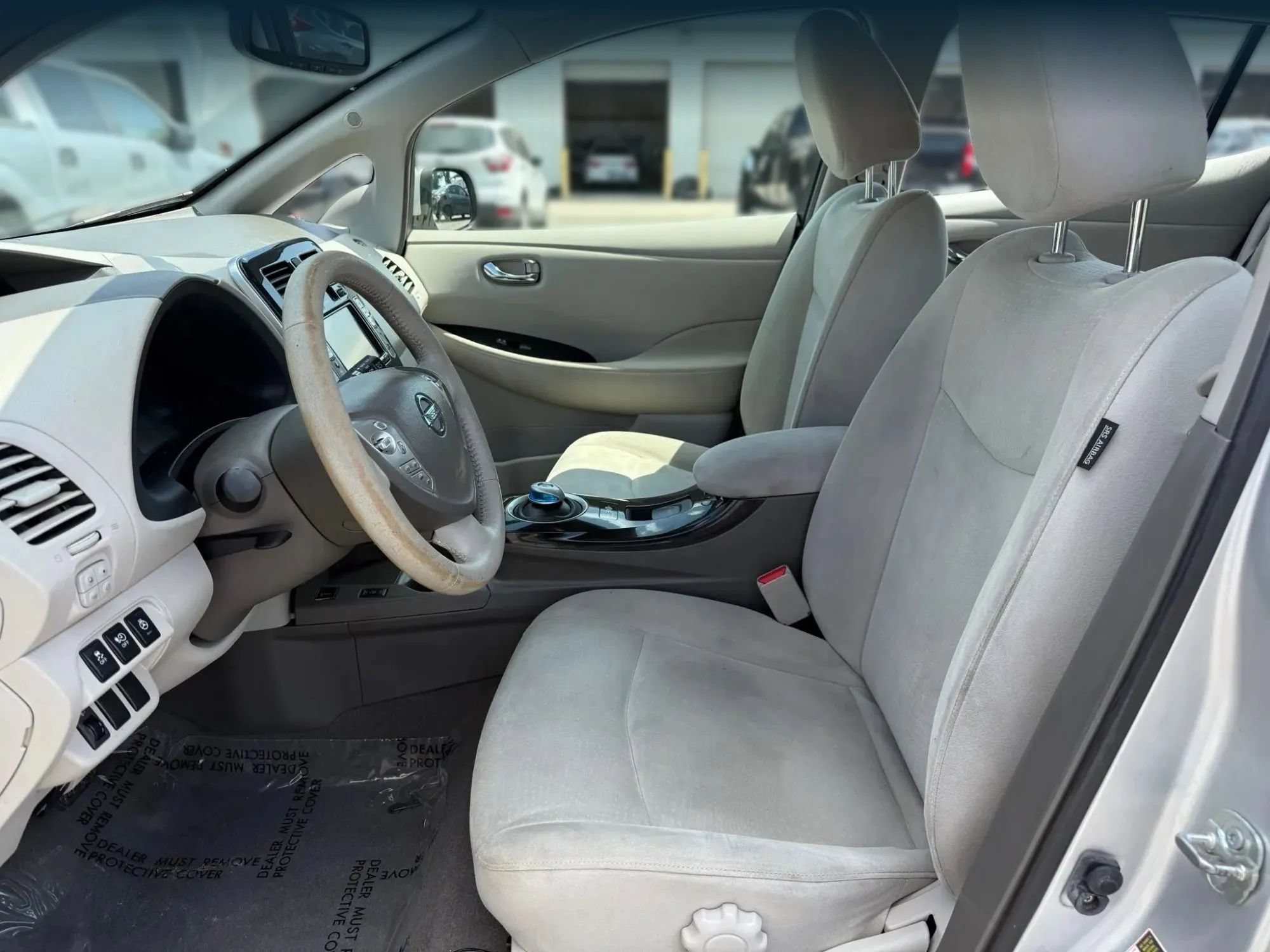 Used 2012 Nissan Leaf SL w/ Recycling/Organizational Pkg FWD image 2