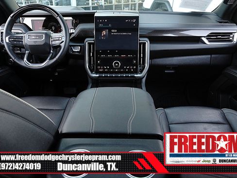 Used 2026 GMC Yukon XL Elevation w/ Elevation Premium Package AWD/4WD image 11