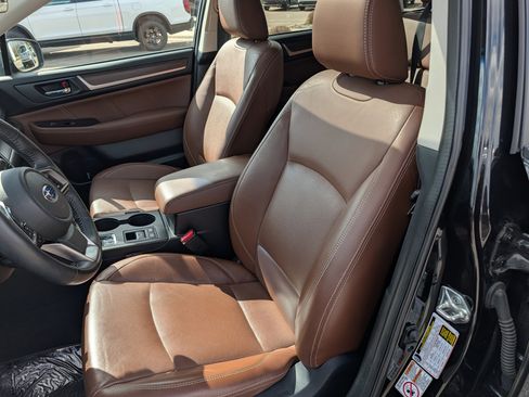 Used 2018 Subaru Outback 2.5i Touring AWD/4WD image 21