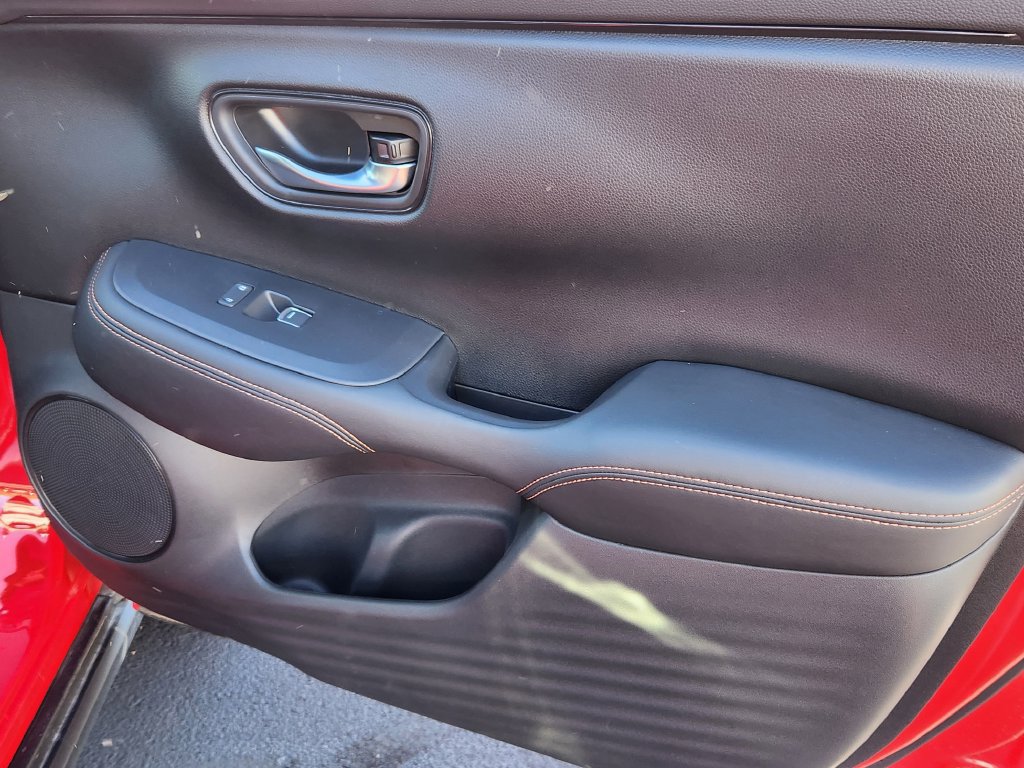 Used 2025 Honda HR-V Sport image 17