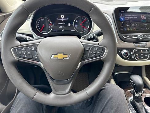 Used 2024 Chevrolet Malibu LT FWD image 16