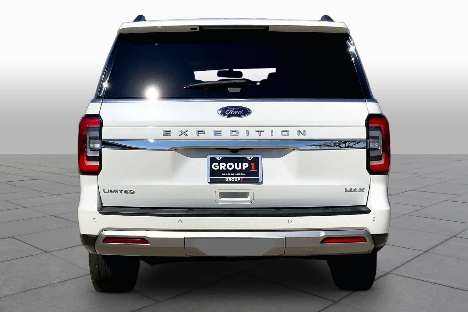 Used 2024 Ford Expedition Max Limited RWD image 4