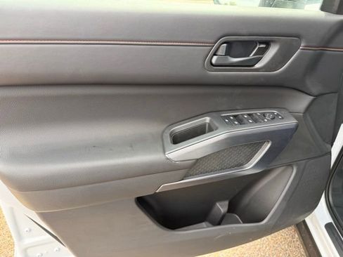 New 2026 Nissan Pathfinder Rock Creek AWD/4WD image 15