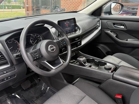 Used 2024 Nissan Rogue SV AWD/4WD image 29