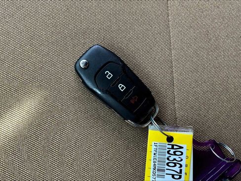 Used 2021 Ford F150 XLT image 14