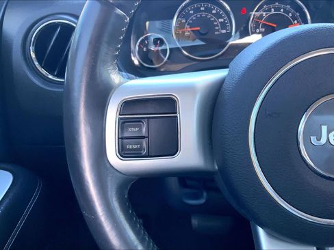 Used 2016 Jeep Compass High Altitude AWD/4WD image 24