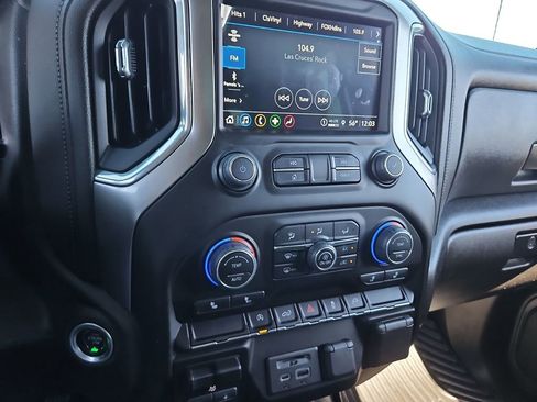 Used 2022 Chevrolet Silverado 1500 LT w/ Texas Edition Plus image 17