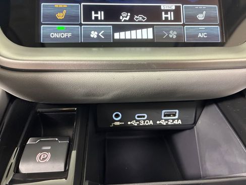 Used 2025 Subaru Legacy Premium image 21