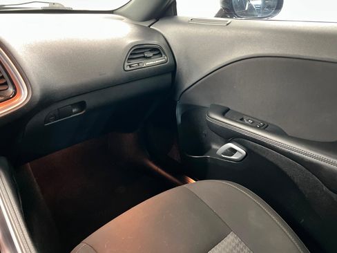 Certified 2022 Dodge Challenger R/T image 10