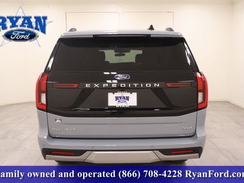 New 2025 Ford Expedition Max Platinum w/ Platinum Ultimate Package image 9