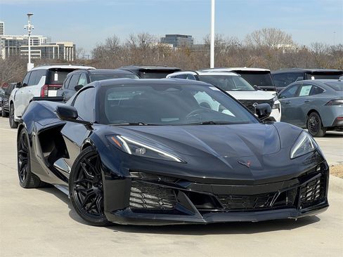 Used 2024 Chevrolet Corvette Z06 w/ Battery Protection Package image 2