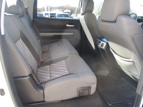 Used 2018 Toyota Tundra SR5 w/ SR5 Upgrade Package image 13