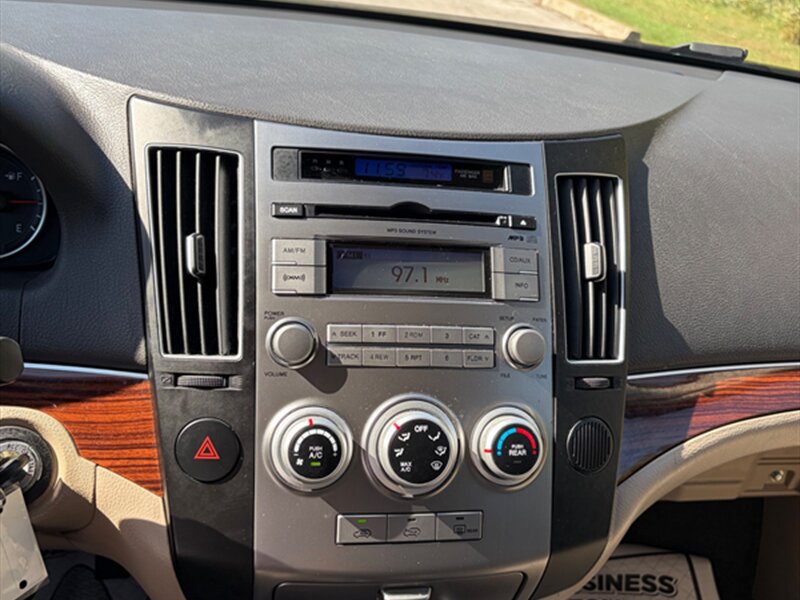 Used 2011 Hyundai Veracruz GLS AWD/4WD image 15