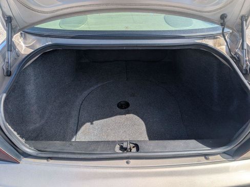 Used 2001 Chevrolet Impala FWD image 11