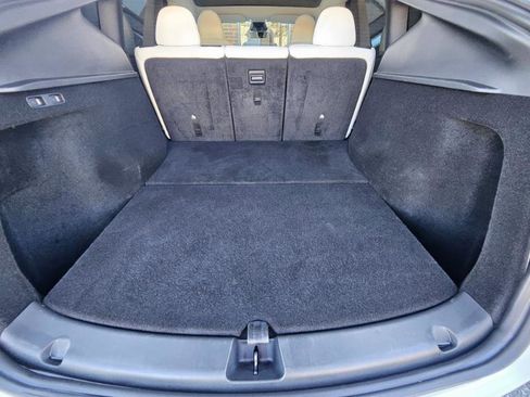 Used 2023 Tesla Model Y Performance image 65