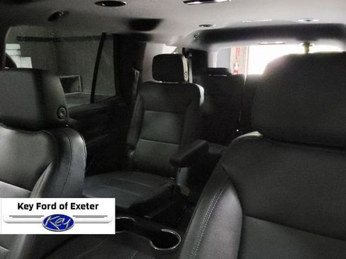 Used 2022 Chevrolet Tahoe Z71 w/ Z71 Off-Road Package AWD/4WD image 31