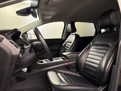 Used 2022 Ford Edge SEL w/ Convenience Package AWD/4WD image 25
