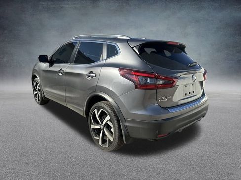 Used 2022 Nissan Rogue Sport SL w/ Premium Package image 4