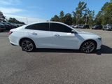 Used 2021 Chevrolet Malibu LT image 3