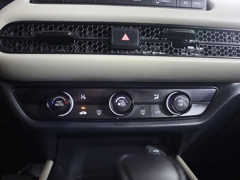 Used 2023 Honda HR-V LX image 42