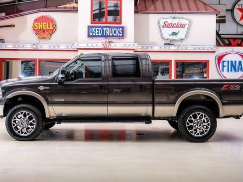 Used 2005 Ford F350 King Ranch AWD/4WD image 11