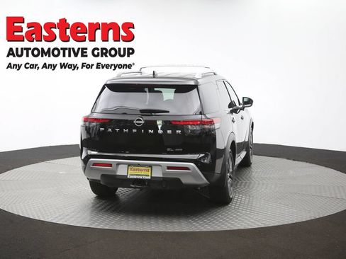 Used 2025 Nissan Pathfinder SL w/ SL Premium Package AWD/4WD image 42