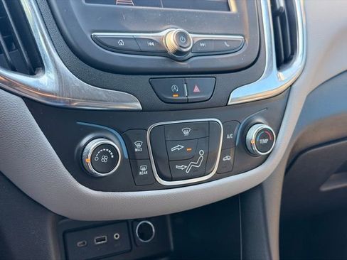 Used 2023 Chevrolet Equinox LT w/ LPO, Floor Liner Package FWD image 32