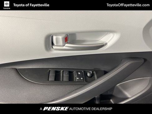 Used 2026 Toyota Corolla SE image 24