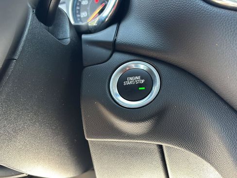 Used 2023 Chevrolet Equinox LT AWD/4WD image 20