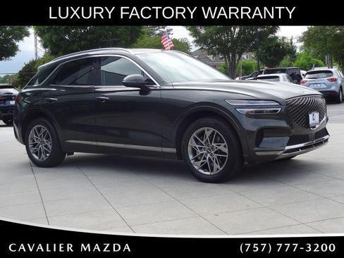 Used 2025 Genesis GV70 2.5T AWD/4WD image 2