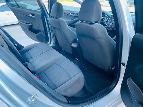 Used 2019 Chevrolet Cruze LS 4dr Sedan CVT image 18