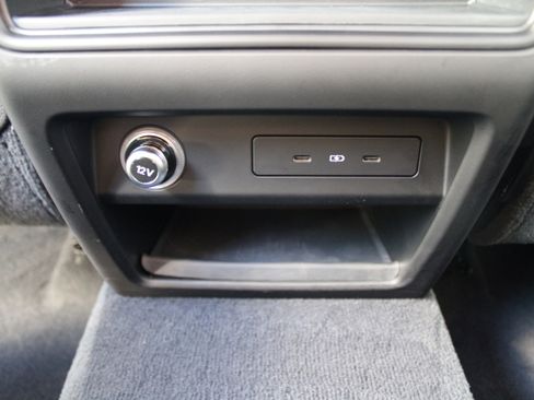 Certified 2025 Porsche Cayenne image 26