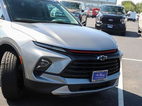 Used 2023 Chevrolet Blazer LT w/ Convenience Package FWD image 5