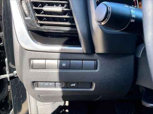 Certified 2023 Nissan Rogue SL w/ SL Premium Package image 33