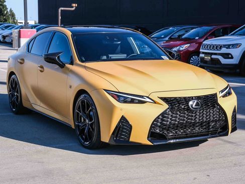 Used 2025 Lexus IS 500 RWD image 3
