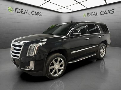 Used 2015 Cadillac Escalade Luxury