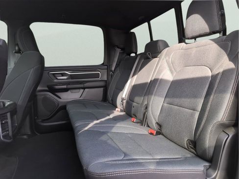Used 2023 RAM 1500 Big Horn AWD/4WD image 35
