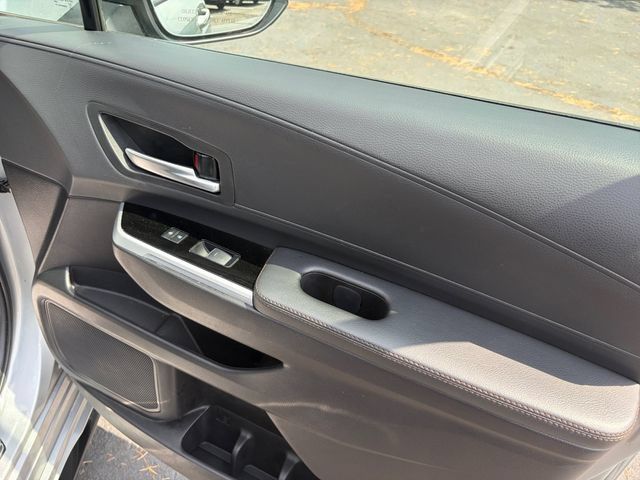 Certified 2025 Toyota Sienna Limited AWD/4WD image 16