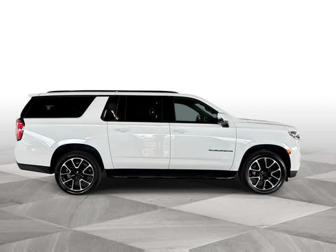 Used 2023 Chevrolet Suburban RST w/ Luxury Package RWD image 9