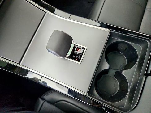 Used 2026 Land Rover Range Rover Velar S image 25