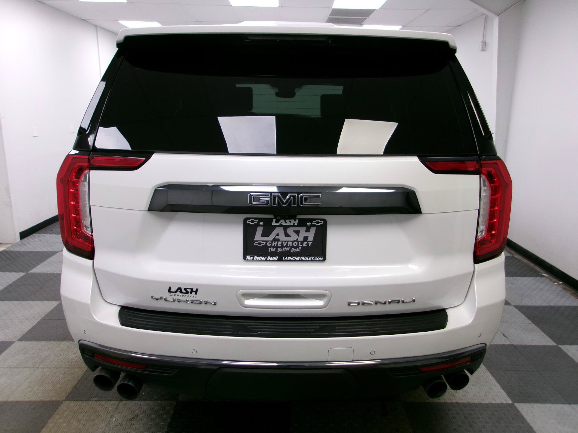 Used 2023 GMC Yukon Denali Ultimate AWD/4WD image 15