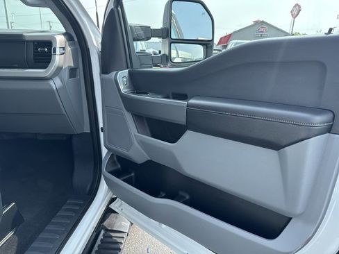 Certified 2024 Ford F250 XLT image 18