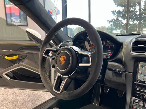Used 2016 Porsche Cayman GT4 image 24