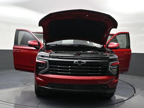 Used 2026 Chevrolet Suburban RST w/ Comfort Package image 38