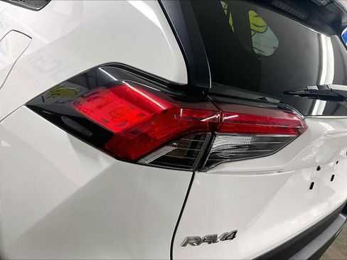 Certified 2024 Toyota RAV4 XLE FWD image 33