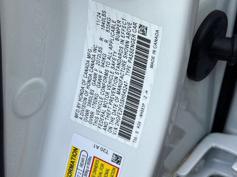 Used 2025 Honda Civic Sport image 28